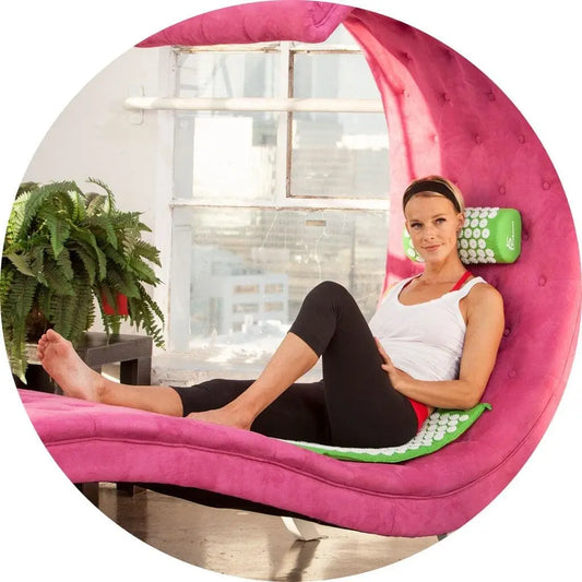 Tapis d'acupression et coussin d'acupression pour une séance de relaxation