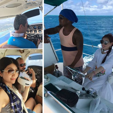 2 couples utilisant l'appareil de massage cou nuque en avion et en bateau