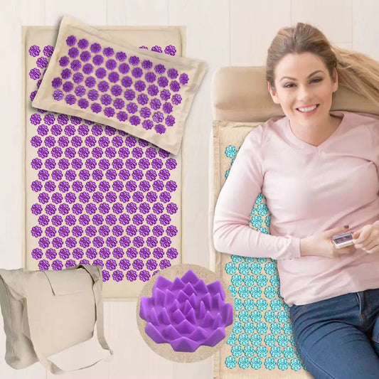 Kit tapis d’acupression avec coussin premium Cervi-Care™ - Ensemble avec une femme couchée dessus
