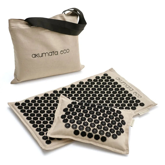 Tapis de Fleur Dos Akumata Eco avec une femme