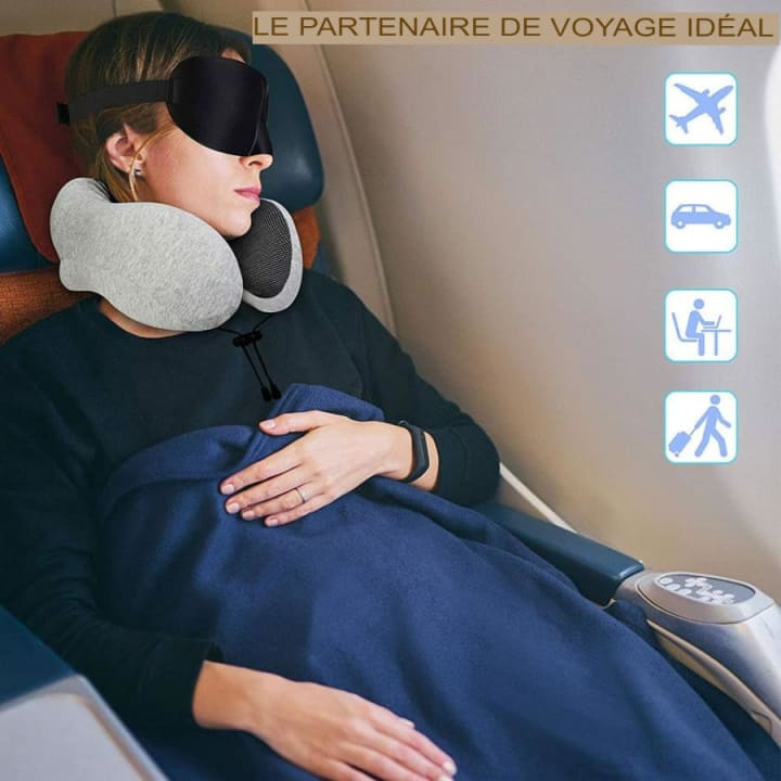 Coussin de Voyage à Mémoire de Forme et femme qui dort dans l'avion